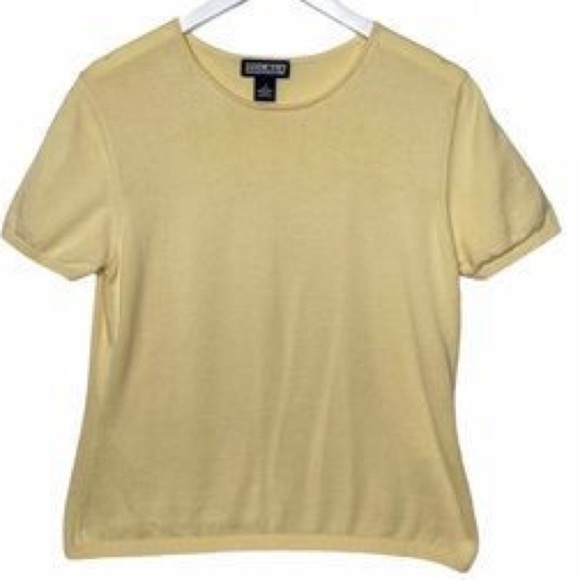 LANDS End Pastel Yellow Short Sleeve Sweater M - Picture 1 of 7